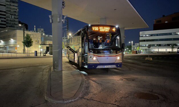 Uusi 9:00 vuoro Tampereelta Helsinki-Vantaan lentokentälle ja pyhäinpäivän aikataulu